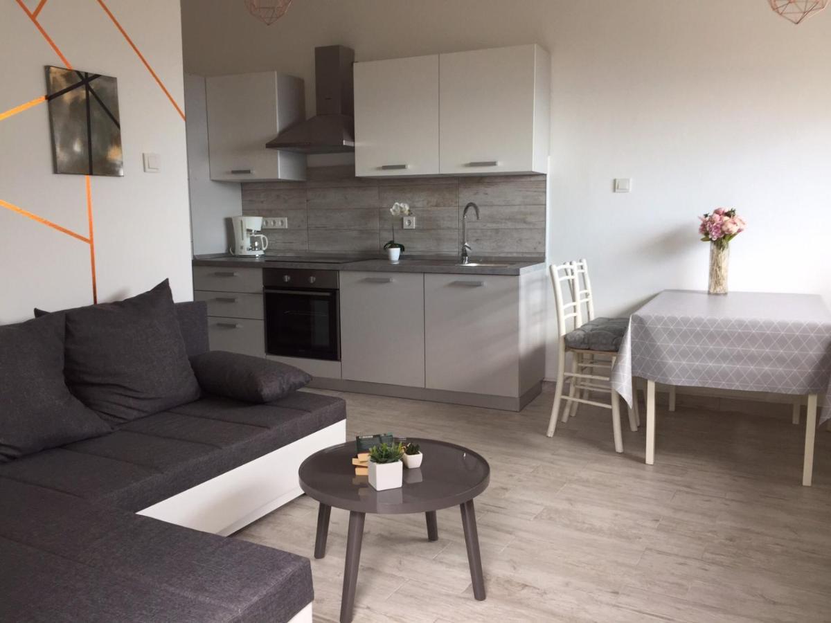 Apartments Novum Novi Vinodolski Luaran gambar