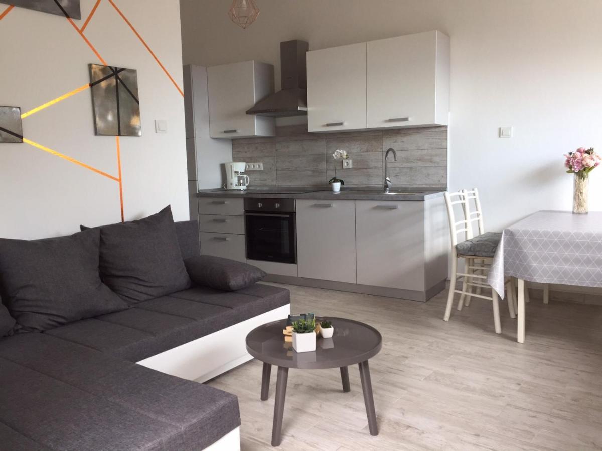 Apartments Novum Novi Vinodolski Luaran gambar